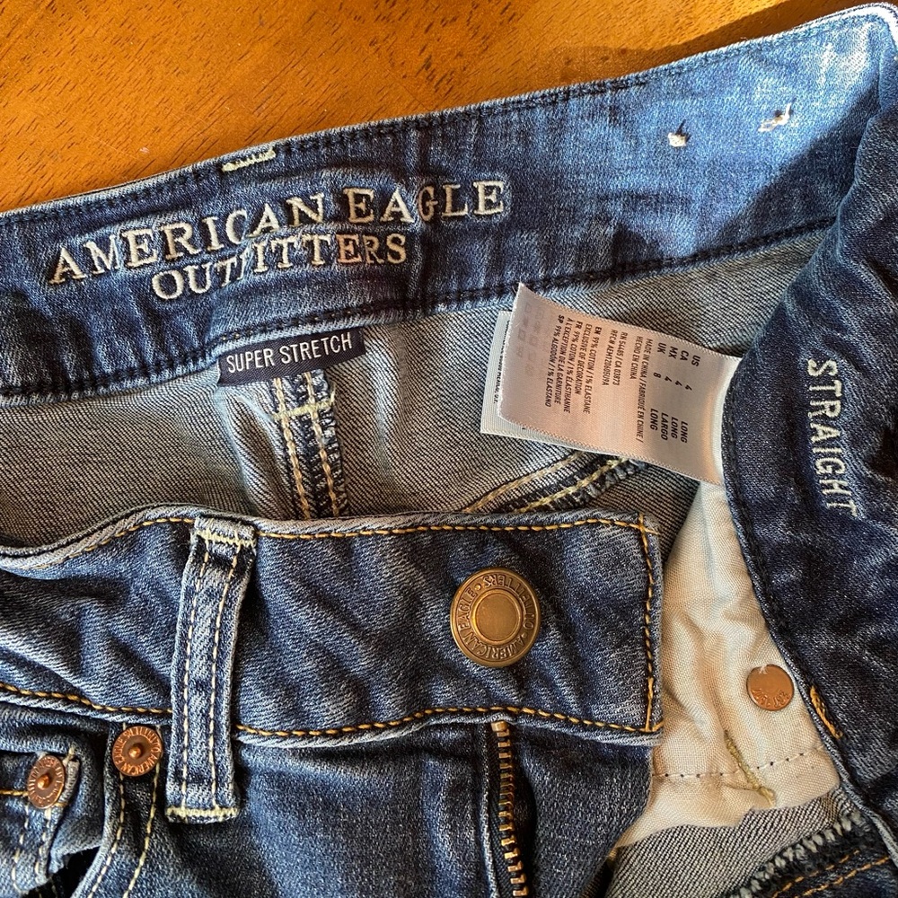 American Eagle Outfitters Women Denim Jeans Super Stretch Straight Leg Sz 4 Long - Picture 4 of 5